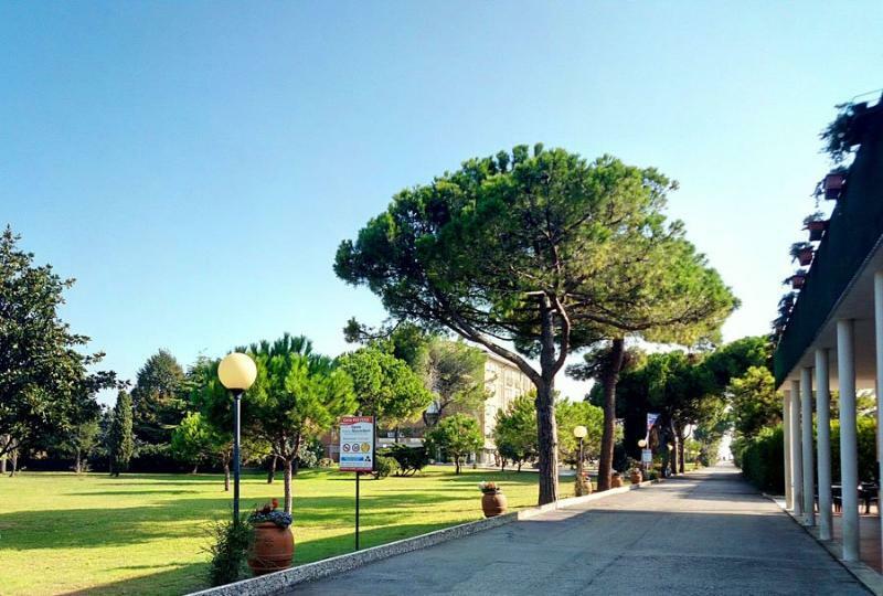 Centro Vacanze Cavallino ภายนอก รูปภาพ